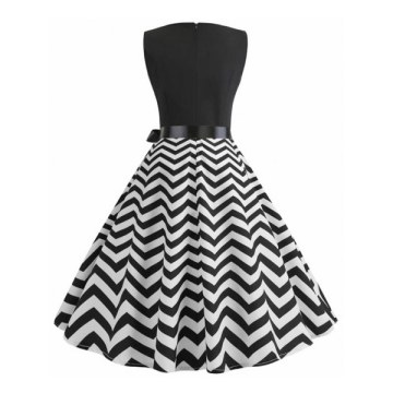 A Line Zigzag Print Vintage Belted Dress - Black