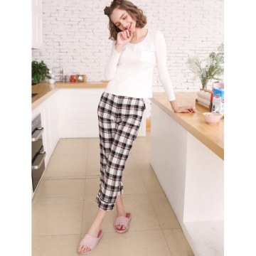T-shirt and Plaid Pants Sleepwear Set - White